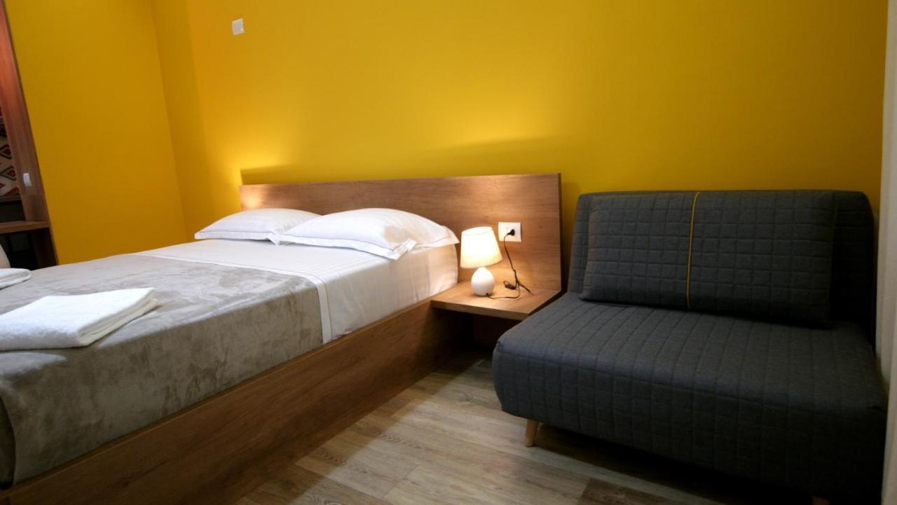 Koni'S Studio Apartments Тирана Экстерьер фото