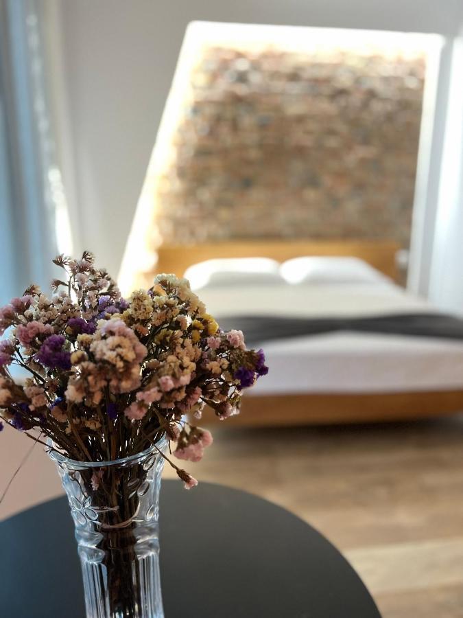 Koni'S Studio Apartments Тирана Экстерьер фото